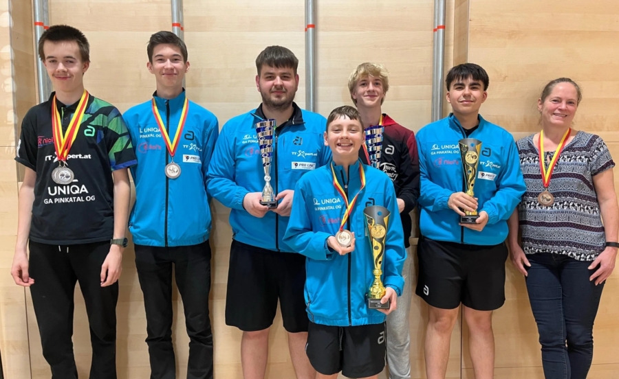 1776178950137-59d0b511-Unsere_erfolgreichen_Spieler-innen_am_Samstag_in_der_Allgemeinen_Klasse-Tobias_Wagner__Gregor_Bene__Michael_Seper__Simon_Reiger__Samuel_Eberhardt_