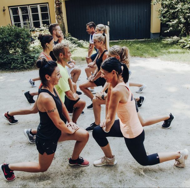 Sportlergruppe beim Training