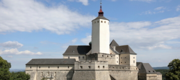 Forchtenstein_-_Burg_3-scaled-e1778572329356-1052x600