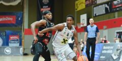 Basketball_Raiffeisen_Flyers_Wels_vs_Kapfenberg_014 (c) Uwe Winter