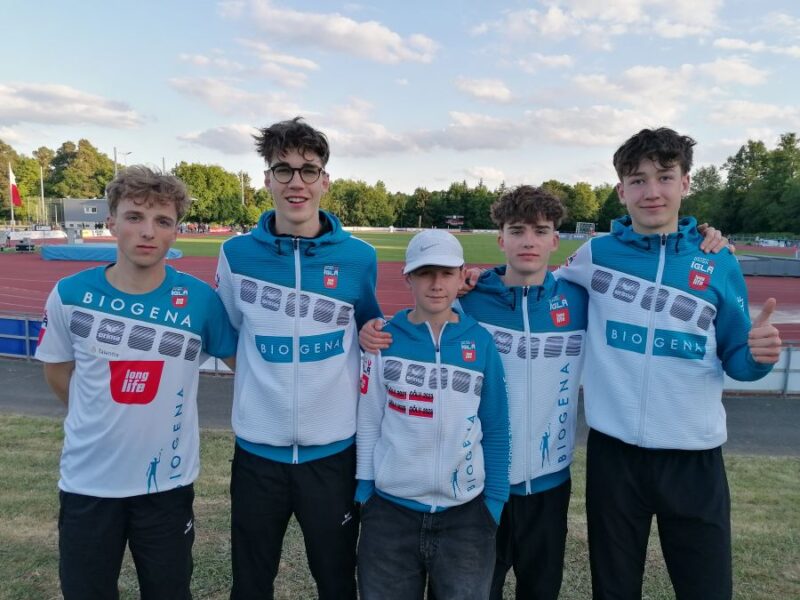 Gruppenfoto mit den SU IGLA long life Athleten