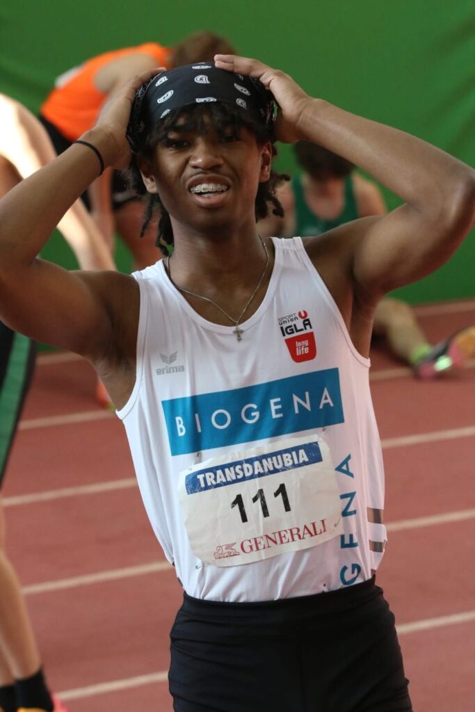 Leichtathletik_Doppelgold für Leo bei der Hallenlandesmeisterschaft U18 - (c) SU IGLA longlife