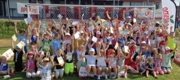 Alle Kinder jubeln
