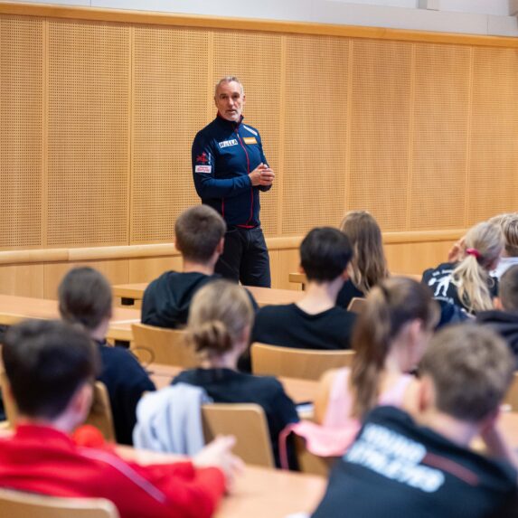 Young Athletes Camp 2025 - Original-Auswahl (23 von 23) Young Athletes Camp 2025 - Original-Auswahl (23 von 23)