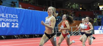 Sarah Lagger beim 800m Lauf