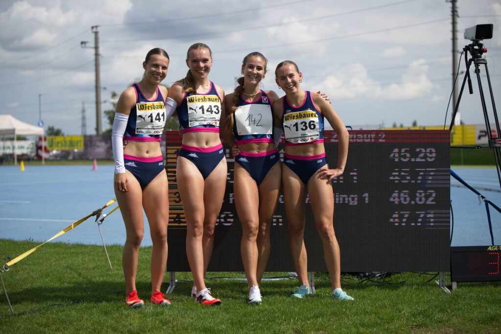 4 x 100 m-Frauenstaffel