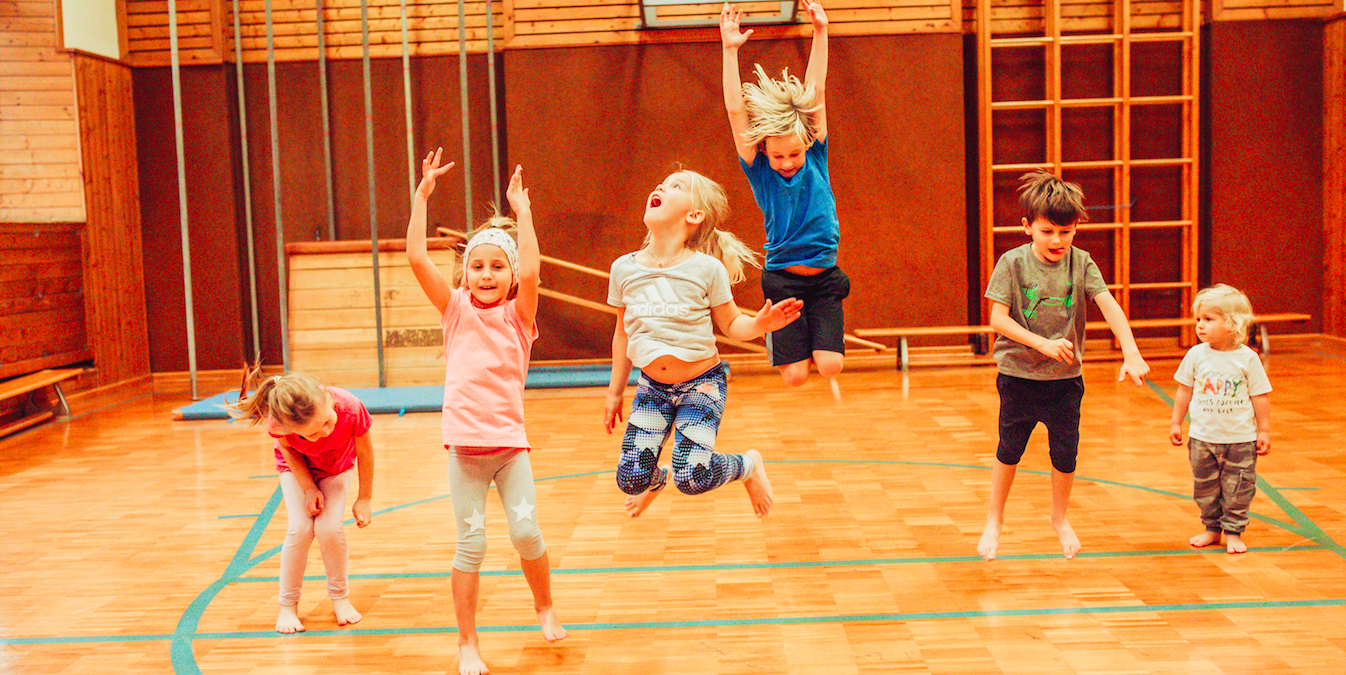 Symbolfoto von Kindern beim Sport