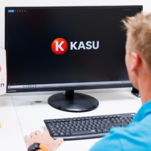 Person verwendet KASU