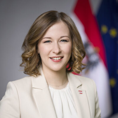 Claudia Plakolm