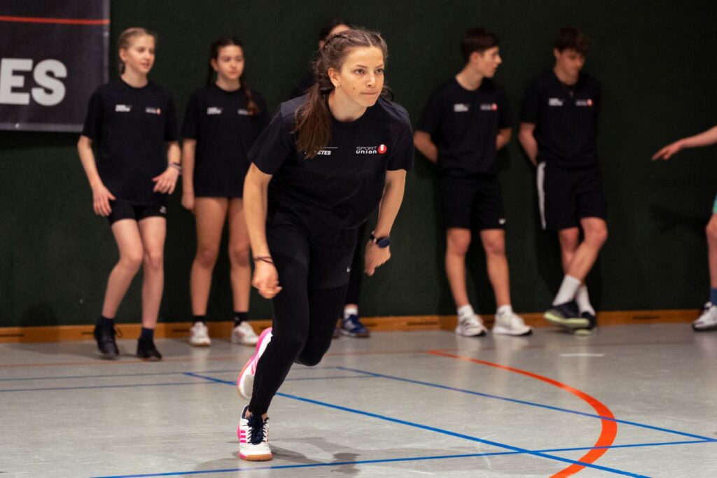 Neues Sportangebot: Standing Pilates - Ein Dorf. Ein Team. Ein Verein.